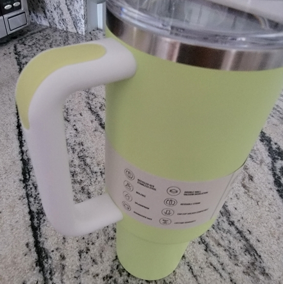 Stanley Quencher H2.0 Tumbler 40oz - Picture 4 of 4